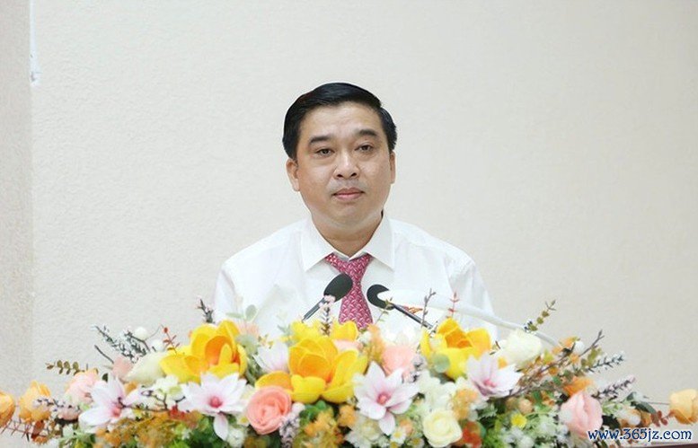 Pham Ngoc Thuong Giao duc anh 1